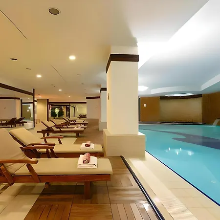 Forest Aparthotel 3*